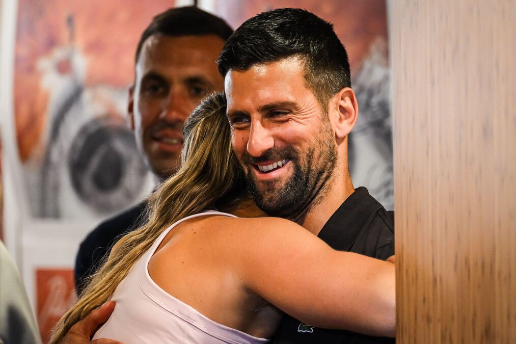 "NOVAK ME PREKLINJAO!" Hit priča - Sabalenka otkrila kako je pao dogovor sa Đokovićem: "Rekla sam mu - pomoći ću ti, legendo!"