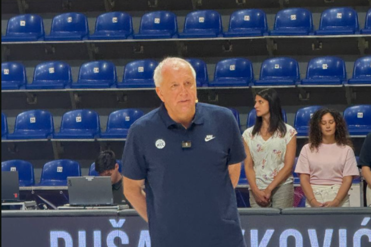 EMOCIJE SLOMILJE ŽELJKA OBRADOVIĆA! Žoc progovorio o Dudi Ivkoviću, Hala Pionir na ivici suza! (FOTO, VIDEO)