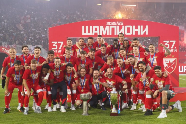NEĆETE POVEROVATI! Evo kako su igrači Zvezde otišli sa šampionske proslave (VIDEO)