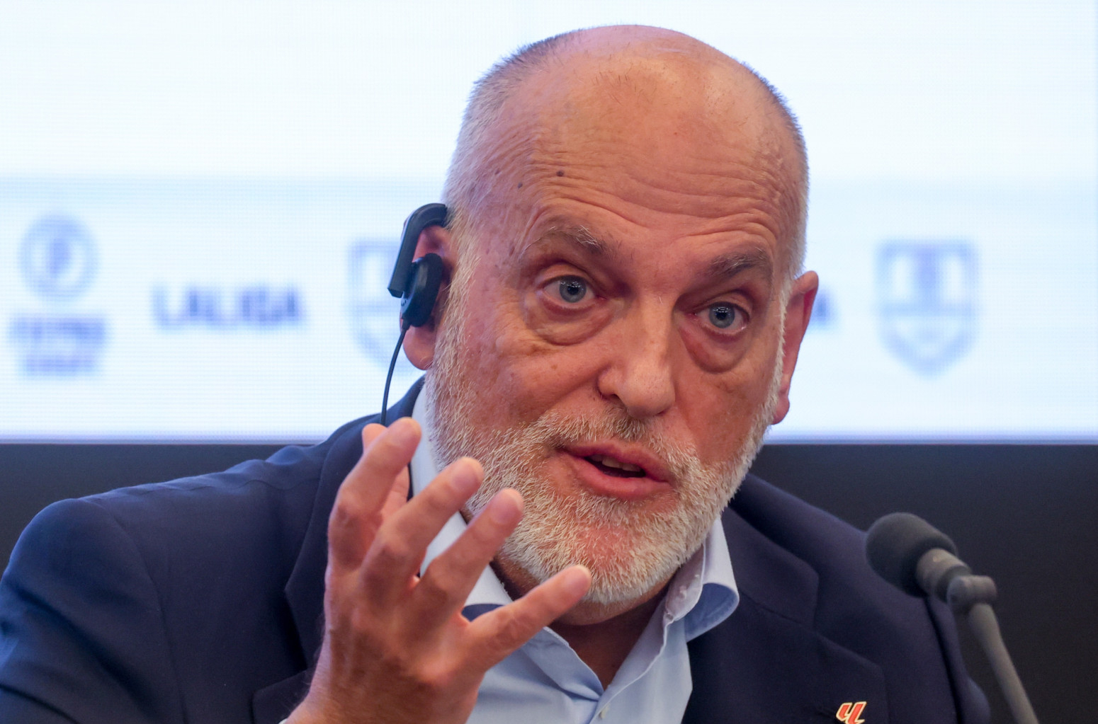 "Malo ko kritikuje FIFA i Trampa? Previše njih više voli da ćuti"