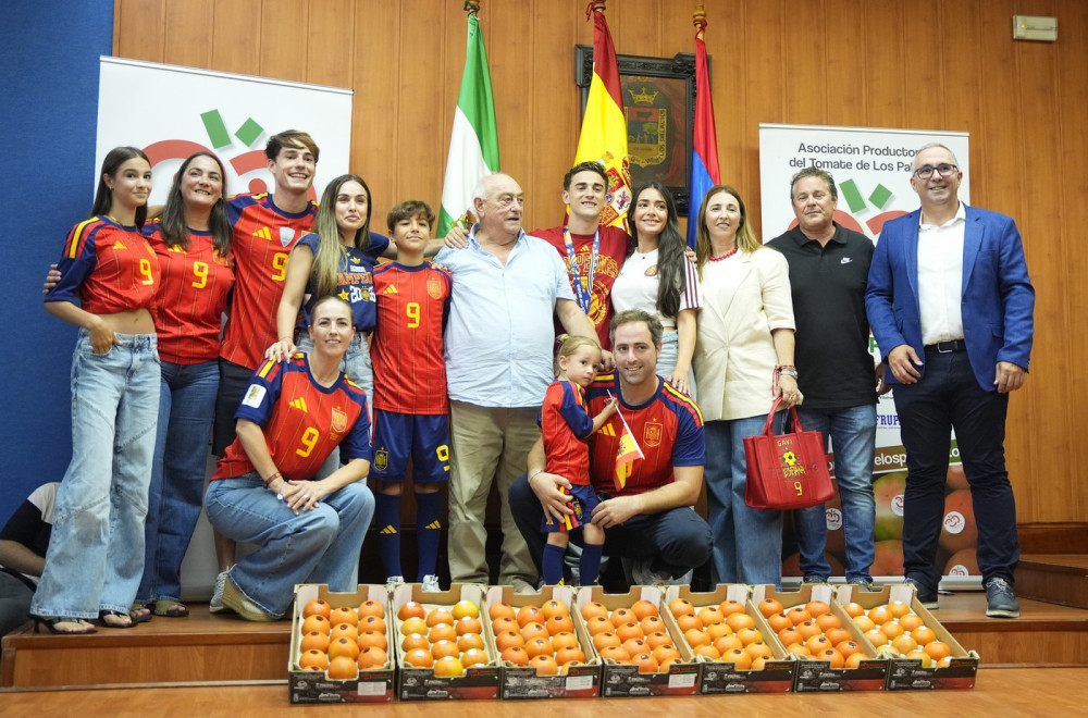 Za šampione sveta 150 kg paradajza! FOTO