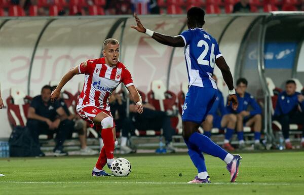 OFK BEOGRAD - CRVENA ZVEZDA: Gradski derbi na Karaburmi! Mogu li "romantičari" da šokiraju crveno-bele? /POZNATI SASTAVI/