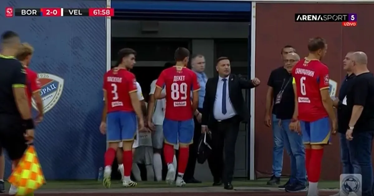 Derbi u "komšiluku" prekinut! Sudija poslao igrače u svlačionicu zbog skandiranja navijača Borca