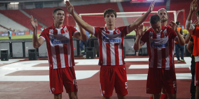 Igra za Zvezdu i reprezentaciju Srbije, a živi privatno i ide peške na treninge