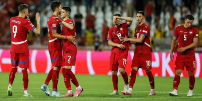 Katastrofa: Reprezentativac Srbije doživeo prelom po ulasku u igru, pa u suzama napustio teren (FOTO)