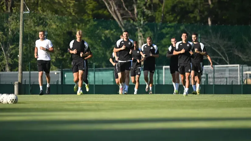 Saša Ilić kreće u 4-3-3: Debituju Zeković i Čaka Traore