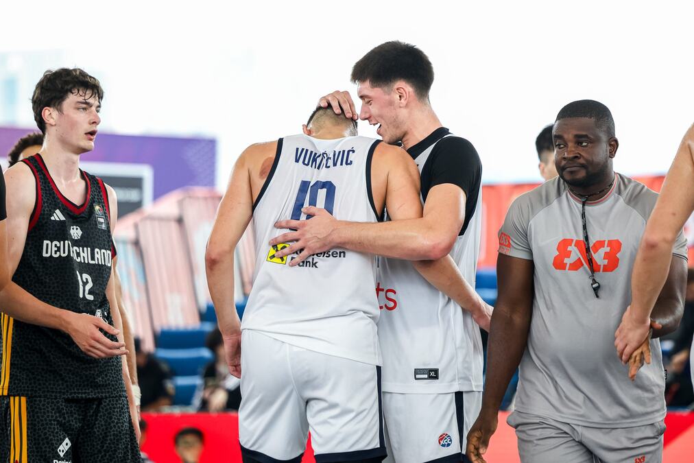 DOMACIJA NAŠIH BASKETAŠA! Srbija bez poraza ide u četvrtfinale SP, Vuk Vukićević poručuje: "Hemija i mentalitet, to donosi titulu svetskog prvaka"