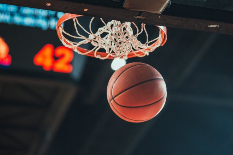 KOŠARKAŠKA SENZACIJA: Reprezentacija ponižena sa 168:78! (VIDEO)