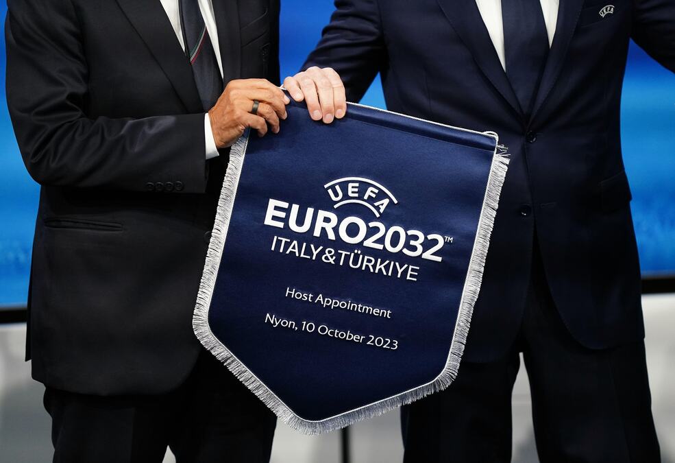 UEFA UZVRAĆA UDARAC FIFA: Evropsko prvenstvo se proširuje na 32 ekipe?!