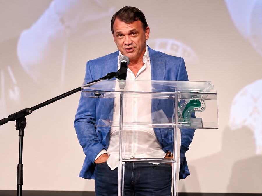 RAMBO DOBIO NAGRADNU ZA ŽIVOTNO DELO: Da nije bilo podrške od majke i oca, nikada ne bih uspeo