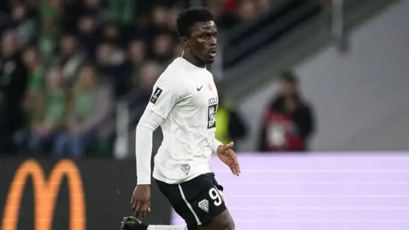 Dogovoreno: Bamba Dijeng u Zvezdi po modelu 2+1
