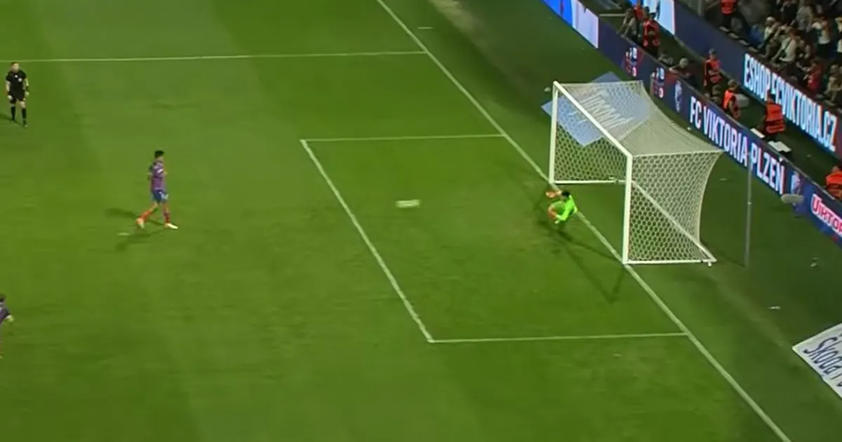 Zvezda pokradena u Plzenju! Pogledajte treći penal za Viktoriju