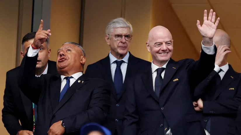 Infantinu sve više okreću leđa, poslednji je Arsen Venger