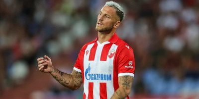 Arnautović u popularnom trendu sa društvenih mreža! Fudbaler zaplesao sa ćerkom! (VIDEO)