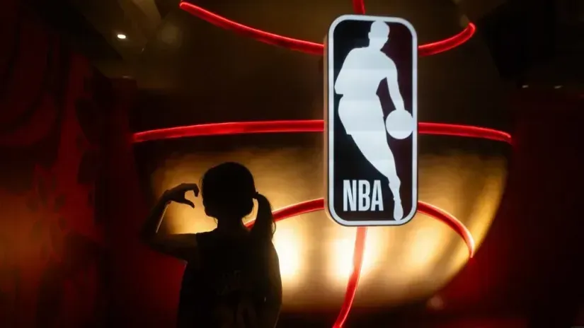 Ponude iz Londona i Pariza za NBA Evropu premašile milijardu dolara