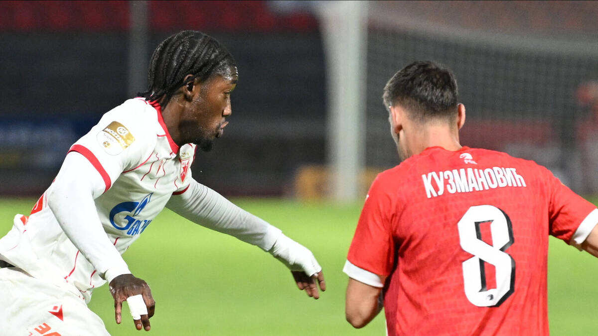 Povredio se važan igrač Crvene zvezde: Rijera morao odmah da ga izvede u Kragujevcu