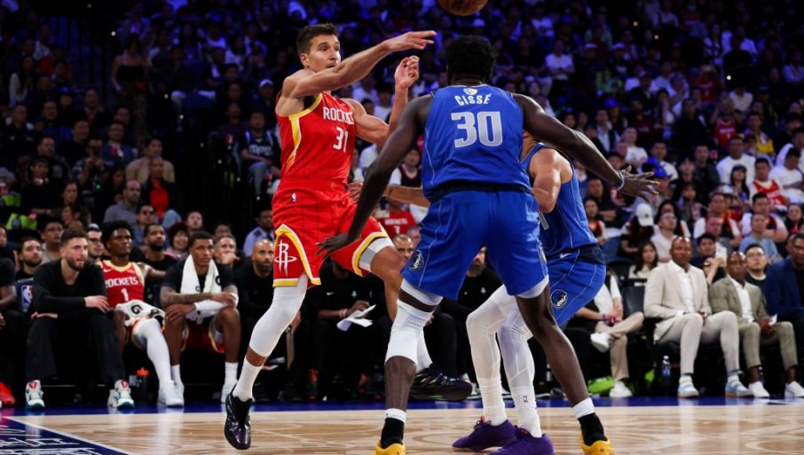 Bogdanović blista! Trojkom doneo pobedu Hjustonu