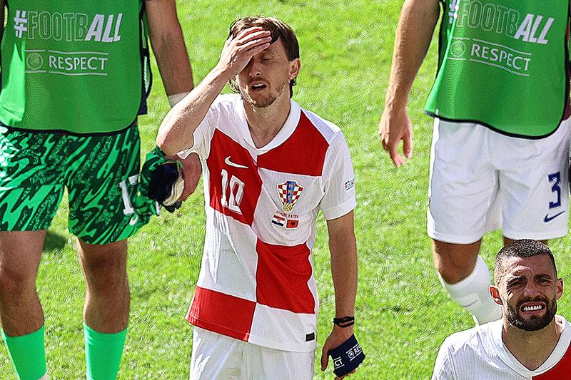 HRVATI BRUTALNO PONIŽENI PRED MUNDIJAL! Prognoza Amerikanaca razbesnela komšije, Modrićevoj generaciji više ne veruju! Evo ko su glavni favoriti za titulu!