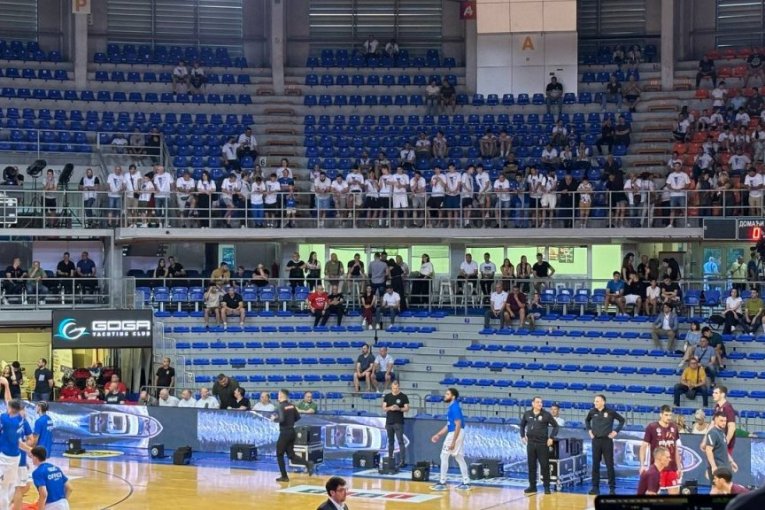 KAO DA SE NE IGRA FINALE: Pogledajte posetu u Čairu u meču za titulu prvaka Srbije (FOTO)
