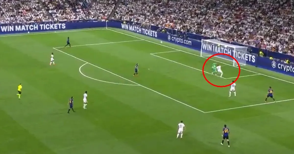 Ovakve greške se ne viđaju često! Golman Intera driblao, pa se ubrzo pokajao, ovako je Real duplirao prednost