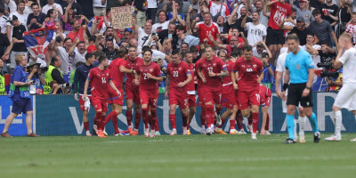 Pukla bomba: Reprezentativac Srbije šokirao sve, ponovo oblači crveno-beli dres!