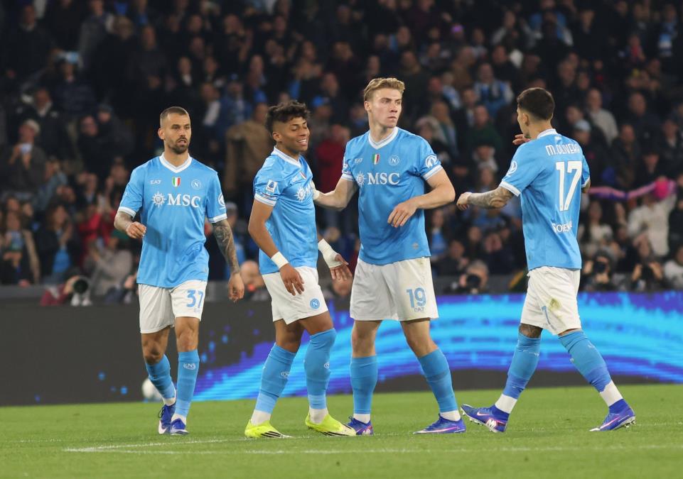 SERIJA A: Napoli obezbedio Ligu šampiona, Roma pobedila Lacio, Juventus izgubio od Fiorentine!