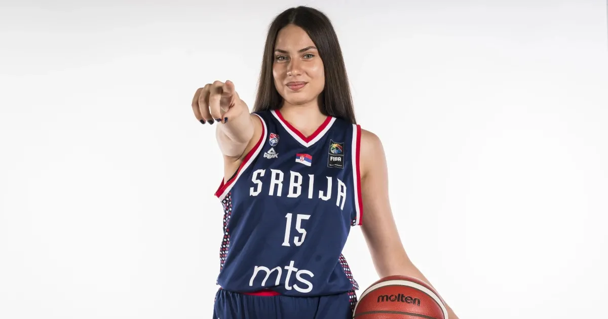 Ona idem putem Nikole Jokića, dolazi iz Ivanjice, igra za Denver, a sa Srbijom je osvojila zlato