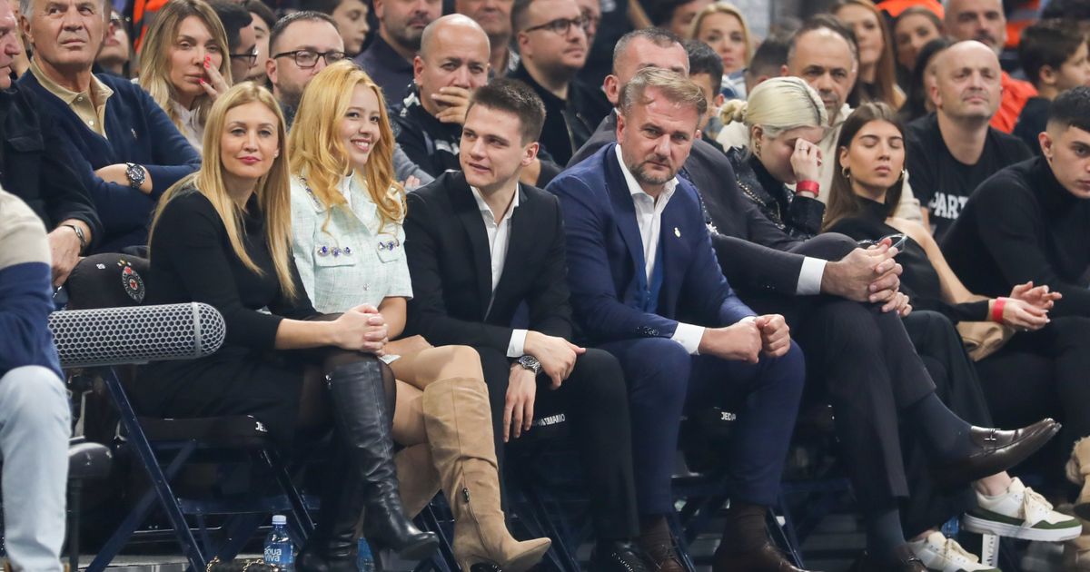 Mijailović slavio titulu lokalnog kluba, Prislonica bakljama pozdravila osvajanje istorijskog trofeja