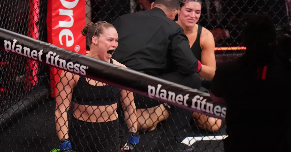 Brutalan povratak MMA kraljice: Ronda Rouzi posle 15 sekundi savladala Đinu Karano