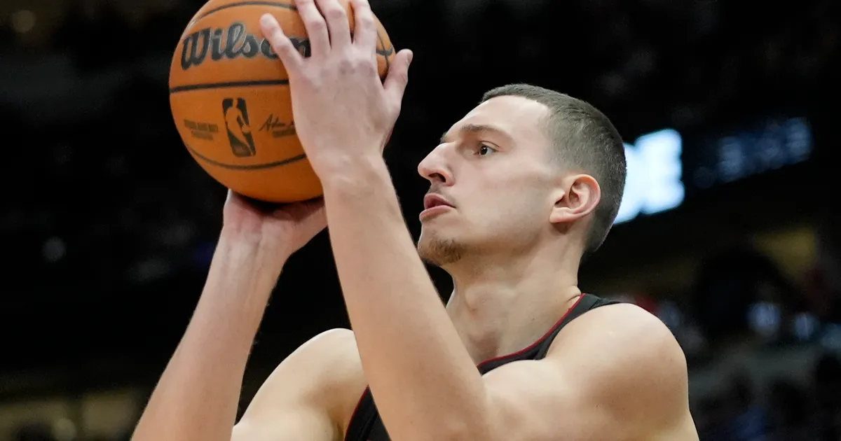 Srbin totalno podbacio, Nikola Jović ubacio 0 od 145 poena, sve promašio i gledao tripl-dabl majstora