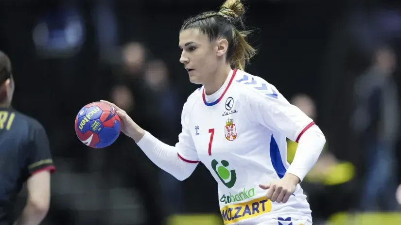 Zvezdin šlag na tortu prelaznog roka Aleksandra Vukajlović