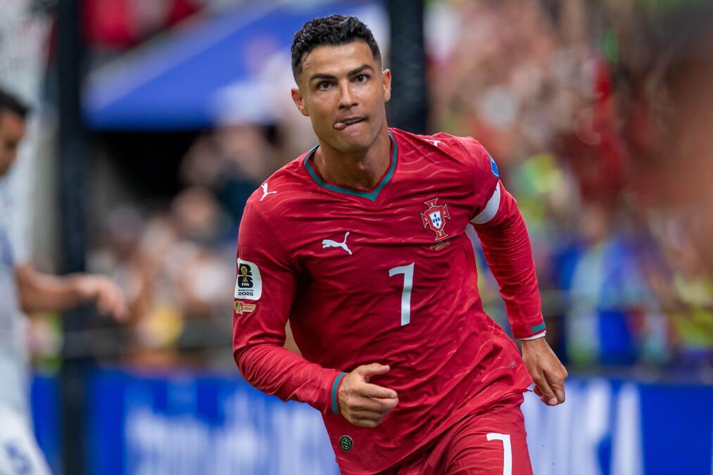 OVAJ SNIMAK MORATE DA POGLEDATE! Evo kako je Portugal "petardom" razneo Uzbekistan - Ronaldo dominirao i oborio rekord! VIDEO