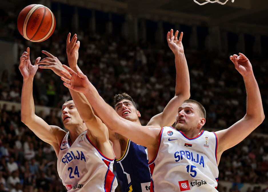 POZNATO JE KADA SRBIJA IGRA NAREDNE UTAKMICE U KVALIFIKACIJAMA ZA MUNDOBASKET! Ovako izgleda naša nova grupa, a evo šta je potrebno za plasman na SP