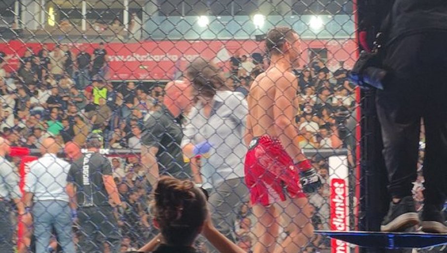 KAKVA LUDNICA NA UFC! Pala i krv, Srbin razbio Rusa nakon žustre borbe!