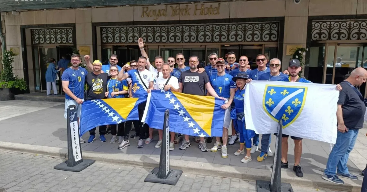 Grmi Dino Merlin u Torontu: Zmajevi uglas zapevali svevremenski hit, Kanađani zatečeni