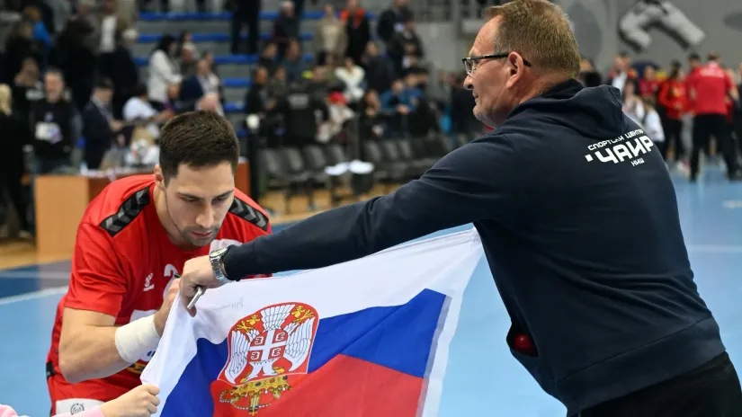 Kukić operisan, čeka ga višemesečna pauza: Saigrači iz reprezentacije mu poželeli brz oporavak