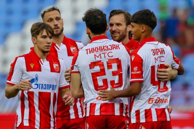 NE ŽELI SAMO ARSENAL KOSTOVA: Bivši prvak Evrope sprema pravo bogatstvo za Zvezdinog fudbalera?!