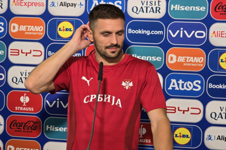 VRAĆA SE DUŠAN TADIĆ! Ništa od Bliskog istoka - već je stigao na lekarske preglede!