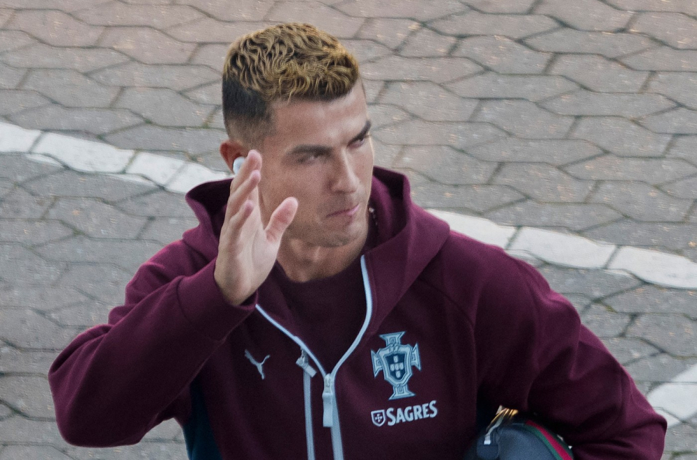 Neslavan kraj velike karijere Ronaldu preti suspenzija; Navijači napravili haos na aerodromu VIDEO