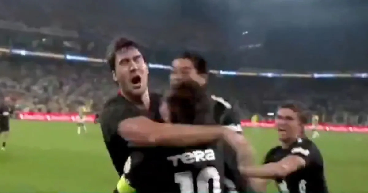 Vlahoviću prijaju crno-bele boje i Superliga, prvo se umalo potukao, pa zatresao mrežu u najvećem derbiju!