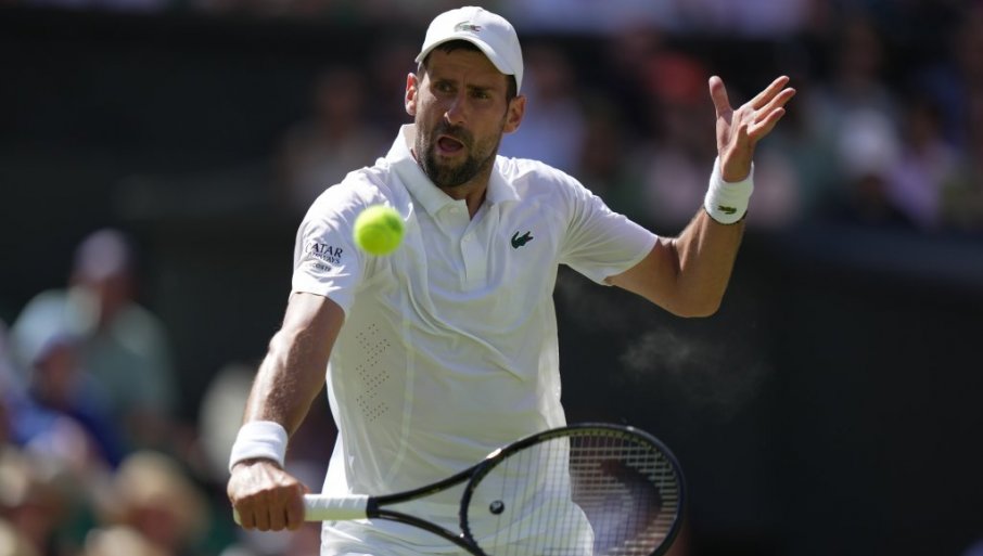 ĐOKOVIĆ REĐA POBEDE: Novak savladao Rusa za četvrtfinale Vimbldona