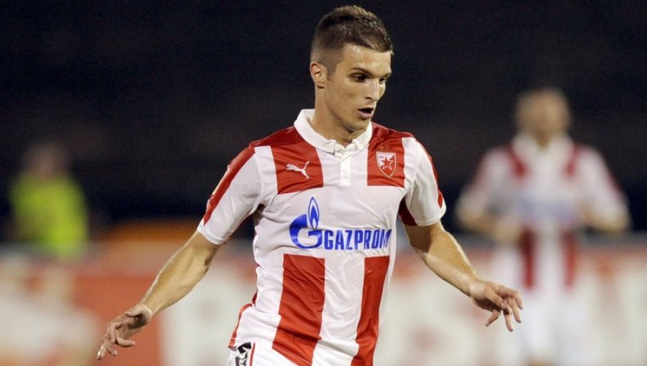 Ljubimac Delija bodri Crvenu zvezdu u Luganu (VIDEO)