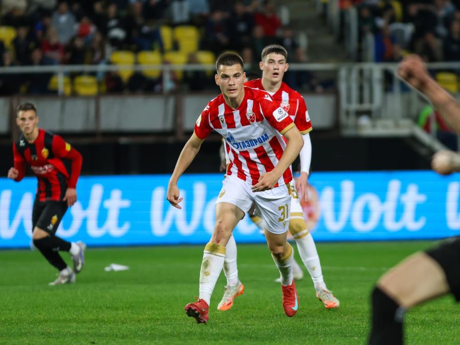 ZA NJEGA I DALJE NEMA MESTA NA MARAKANI: Fudbaler Crvene zvezde Uroš Sremčević na pozajmici u Radničkom 1923
