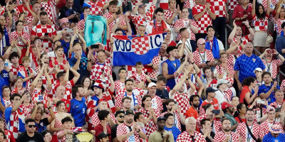Skandal u Zagrebu! Hrvati mahali albanskom zastavom uz Tompsona, stigla ih epska kazna