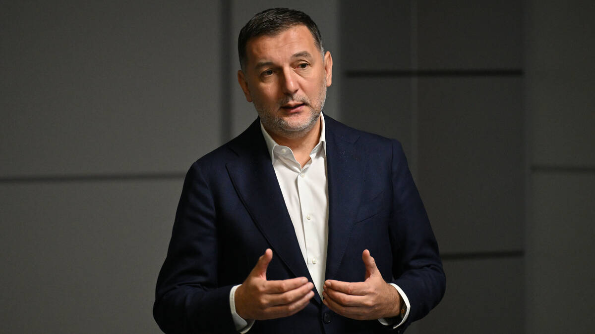 Radujko posle odluke UEFA: "Želim pune tribine, a nadam se da će neki naš klub igrati to finale"