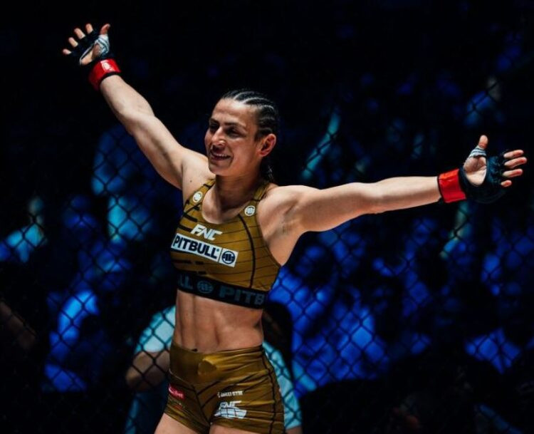 UŽIVO - Počeo UFC spektakl u Beogradu, Srpkinja "ugušena"