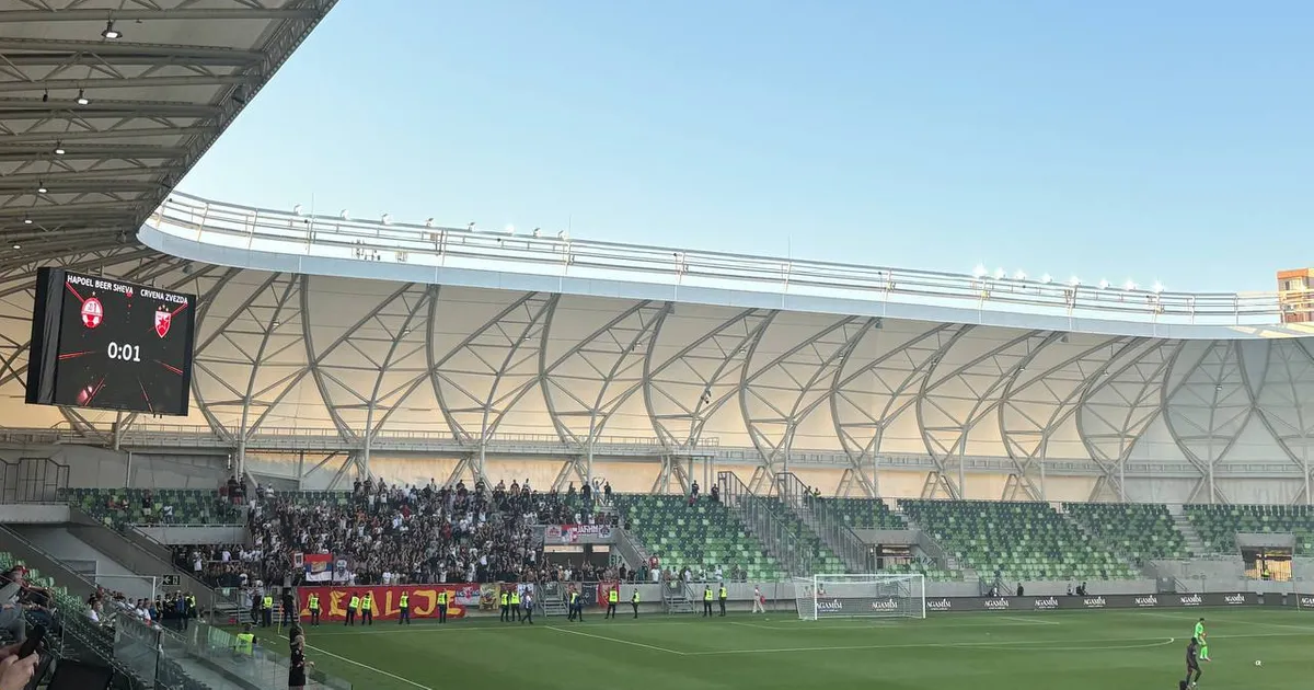 Evo kakva je poseta na utakmici Hapoel Ber Ševa - Zvezda u Mađarskoj: Mali broj ljudi, stiglo 400 Delija