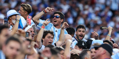 Skandal pred finale! Argentinci, je l' vi ovako i kod svoje kuće? Navijači slavili, pa napravili lom (VIDEO)
