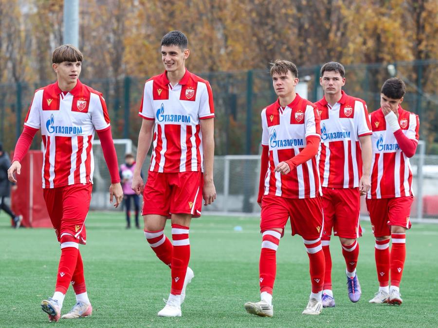 ZVEZDA POVUKLA POTEZ, NAPADAČ NAPUSTIO MARAKANU: Sledi borba za ulazak u Omladinsku ligu Srbije!