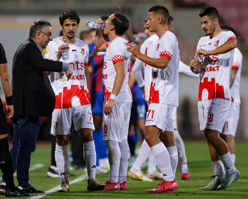ROMANTIČARI PALI NA ČAIRU: Fudbaleri Radničkog iz Niša pobedili OFK Beograd
